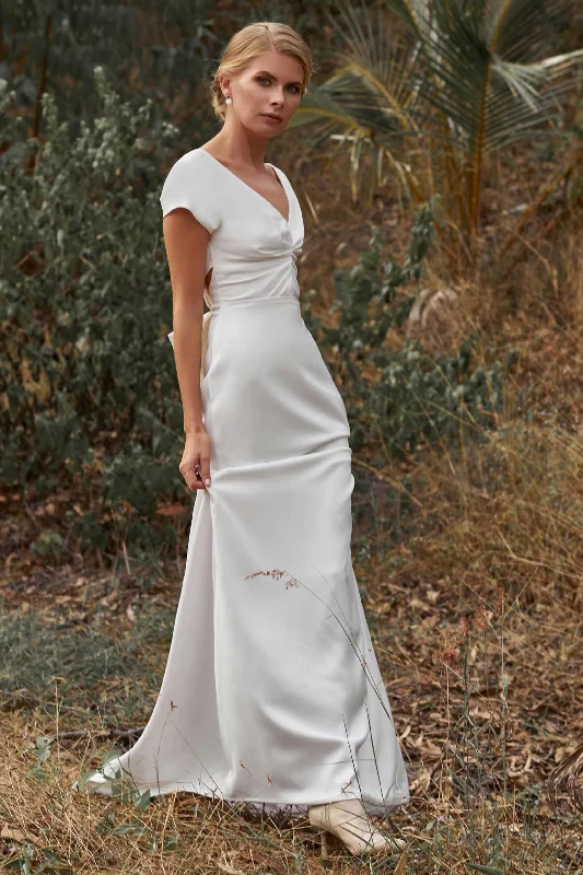 Sheath-Column Sweep-Brush Train Silk Blend Wedding Dress CW3187 A-line Bridal Dress