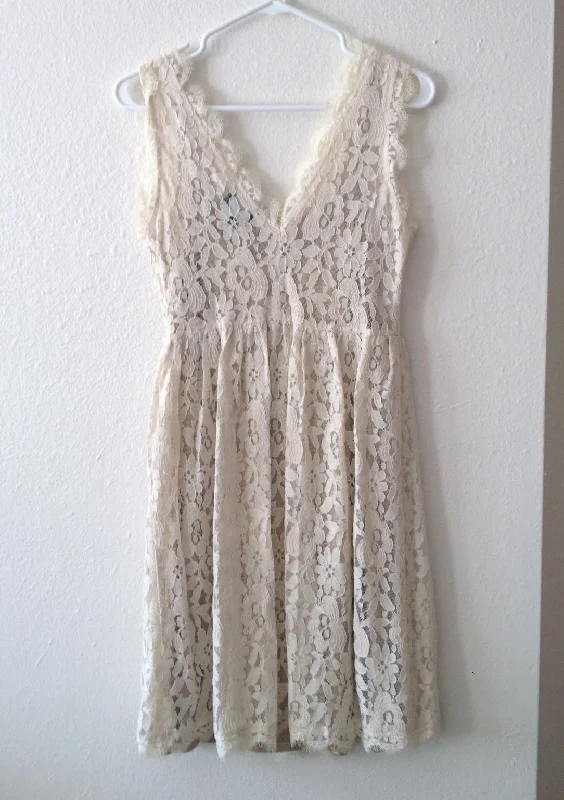 BHLDN Anthropologie- Lacy cream dress, size XS Chic unclassified dresses