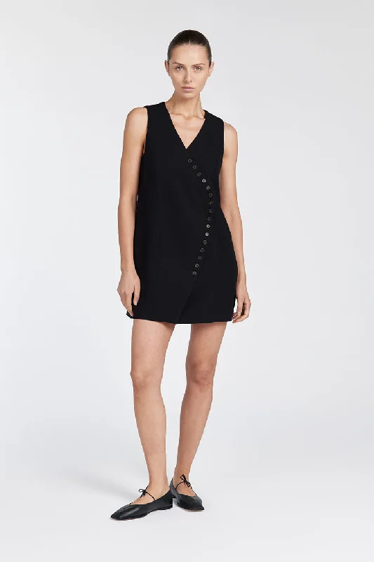 CELINE BLACK SHIFT DRESS Tiered unclassified dresses