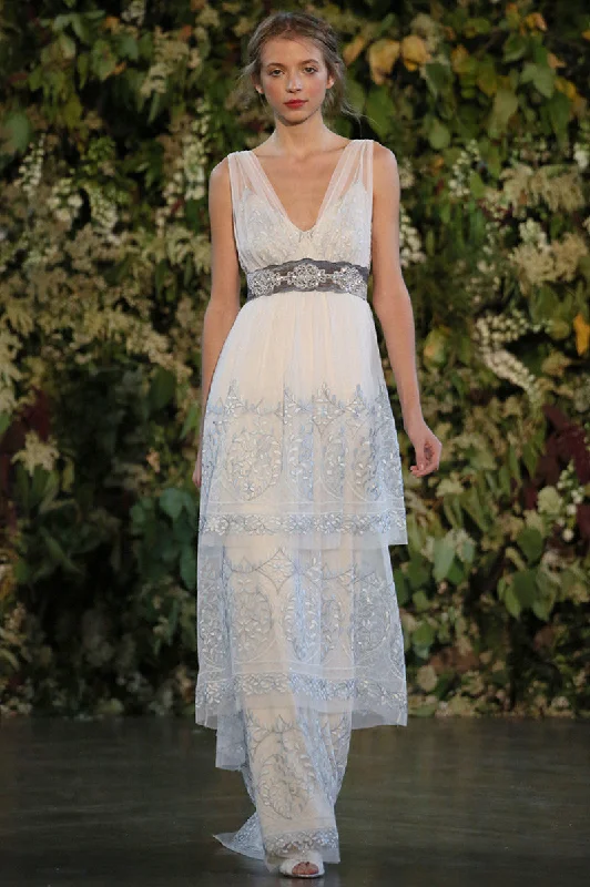 Claire Pettibone Trinity Breathable unclassified dresses